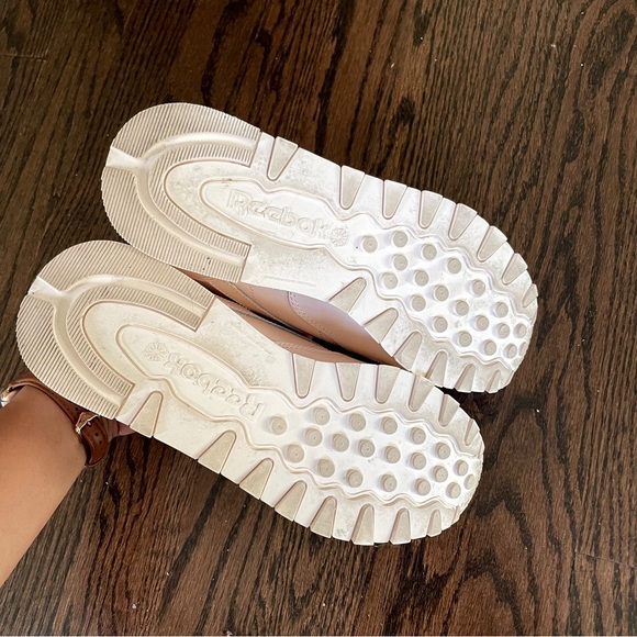 Reebok Classic Light Pink Pearlized Sneaker 7.5 - Picture 4 of 4